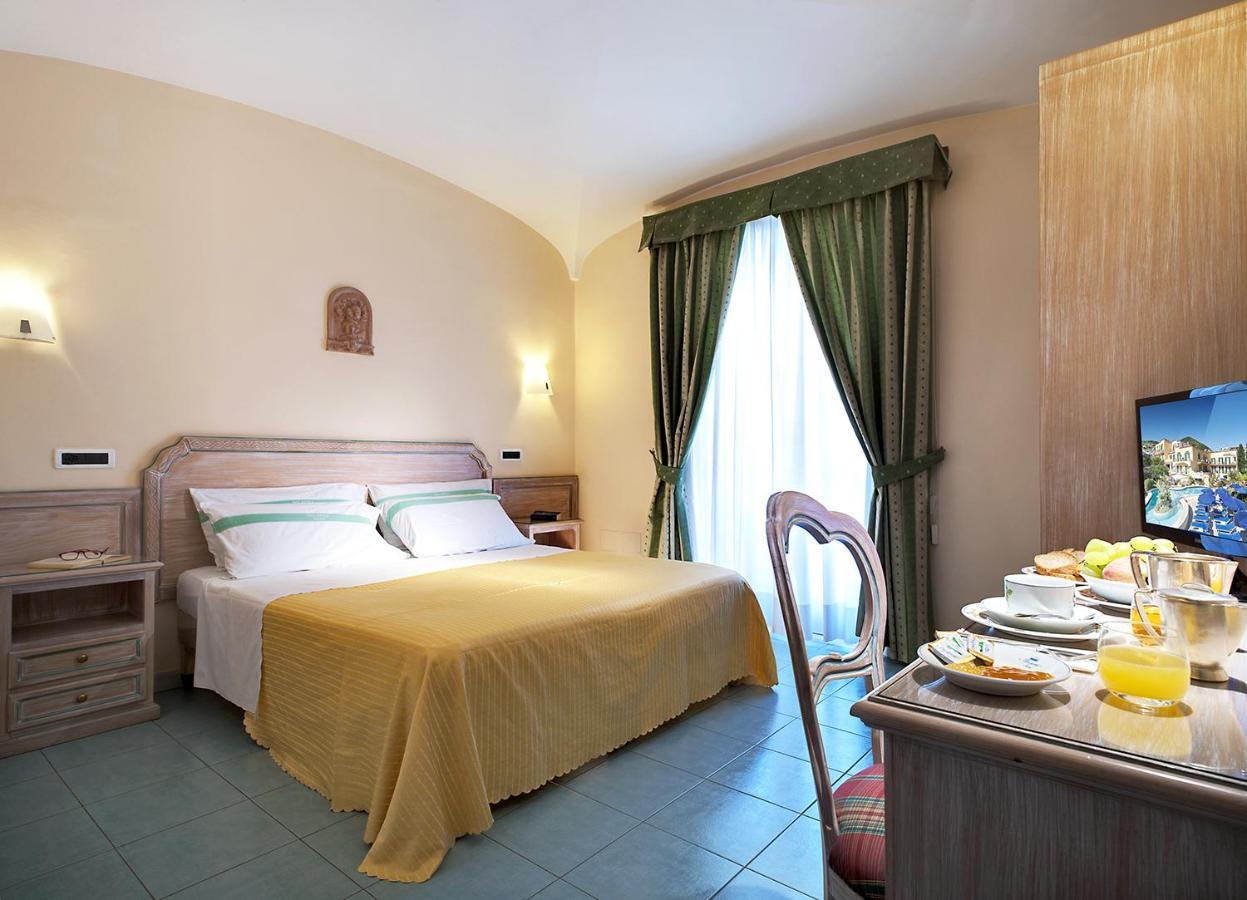 Hotel Royal Terme 이스키아 외부 사진